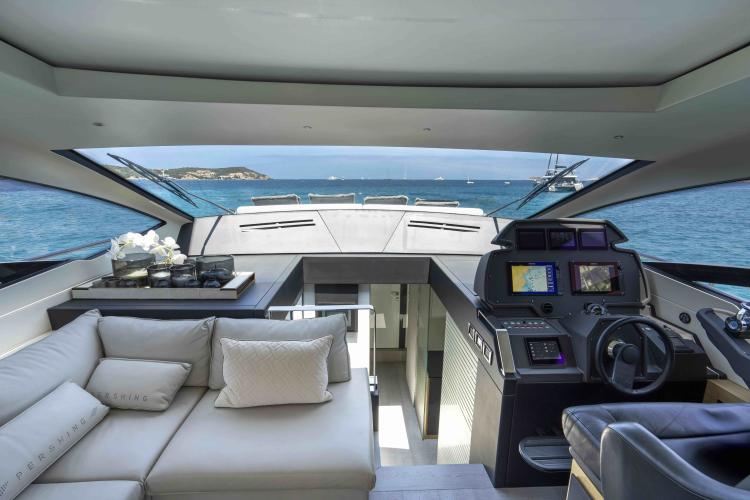 j2PH9_sieckmann-yachts-pershing-70-for-sale-46.jpg