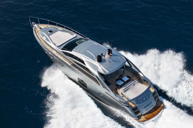 sCJA8_sieckmann-yachts-pershing-70-for-sale-10.jpg